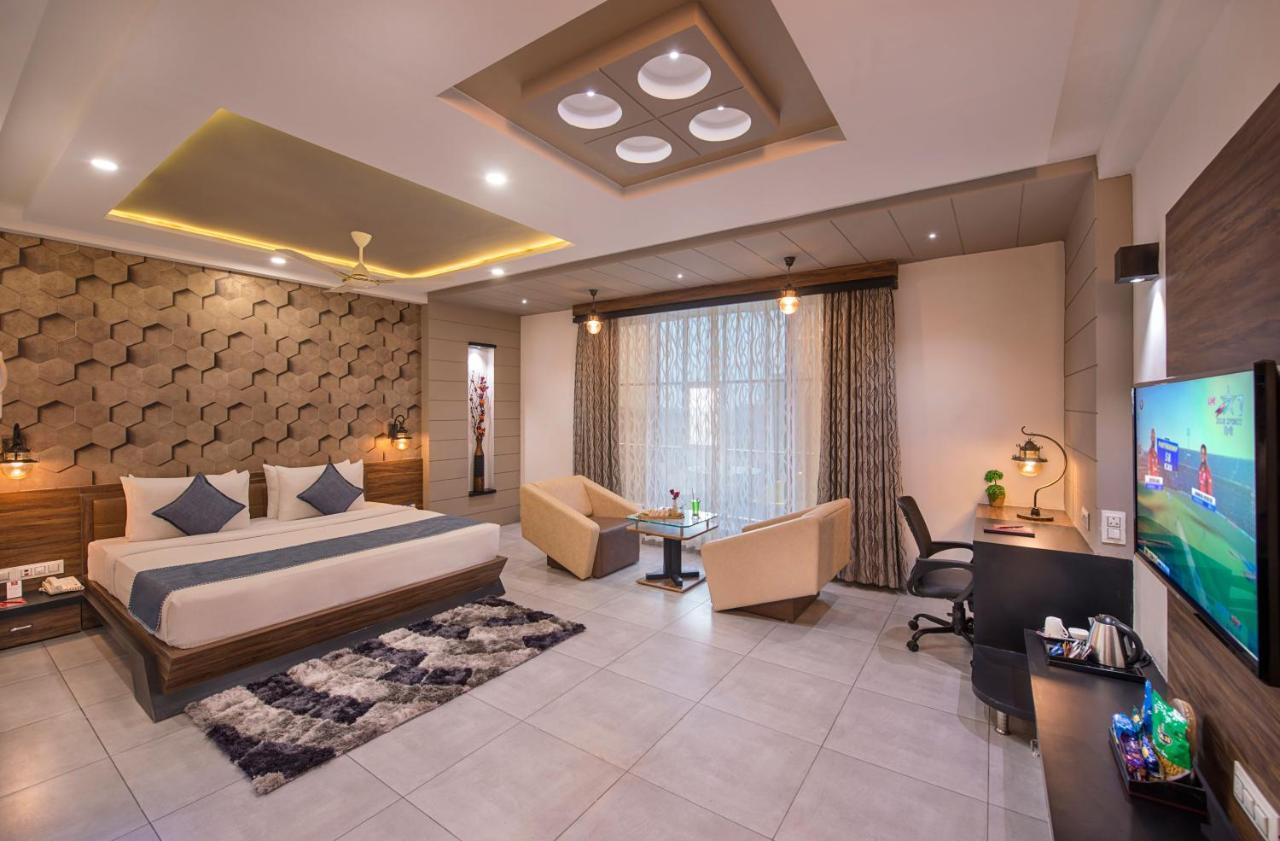 Lords Eco Inn Morbi エクステリア 写真